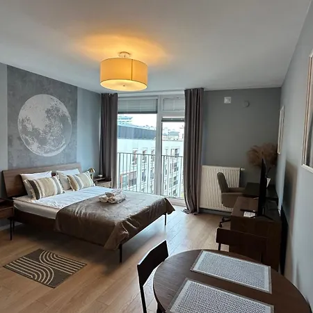 アパート Browary Warszawskie Moonlight Apartment, Unique Design ワルシャワ